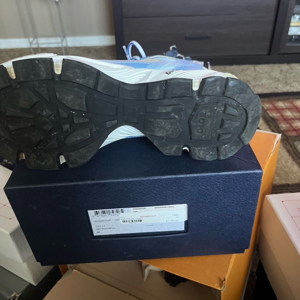 Dior sneakers - Picture 2 of 4